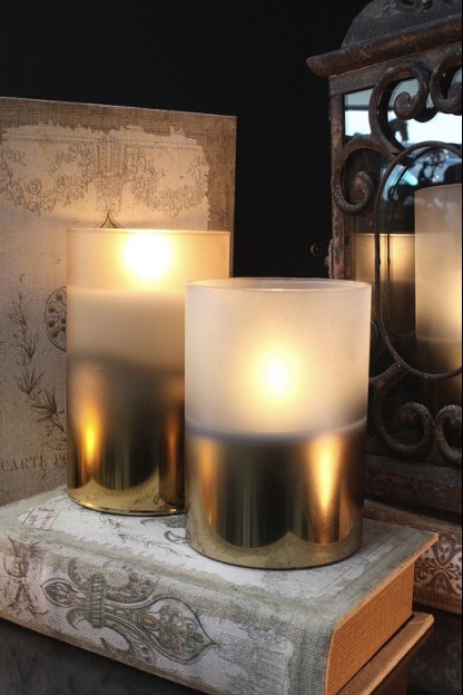  3.5x5" METALLIC FROSTED RADIANCE POURED CANDLE [478278]